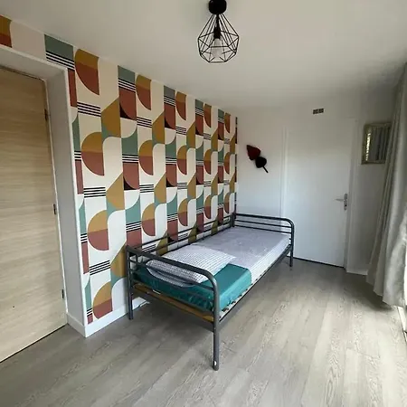 Apartment Maison Charmante A Raphael