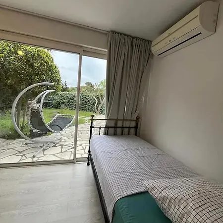 Apartment Maison Charmante A Raphael